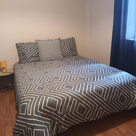 Maison Meublee Avec Parking Мулин Екстериор снимка