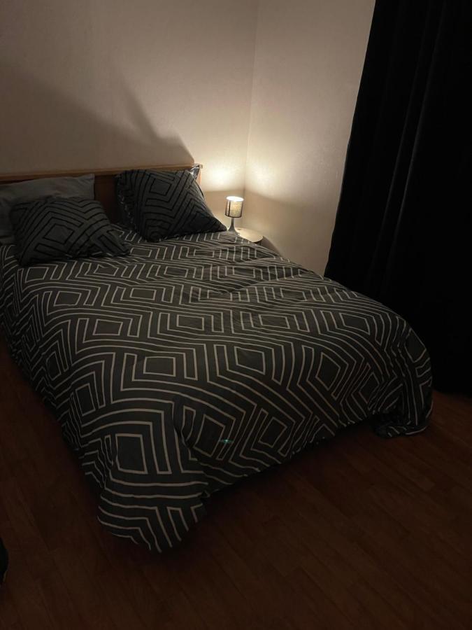 Maison Meublee Avec Parking Мулин Екстериор снимка