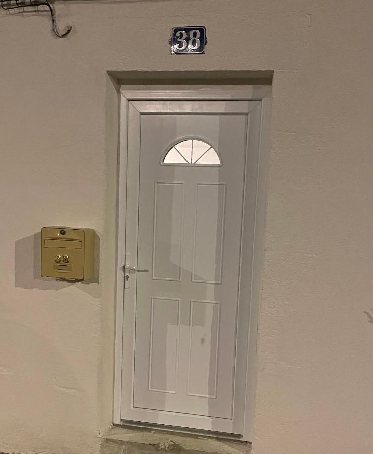 Maison Meublee Avec Parking Мулин Екстериор снимка